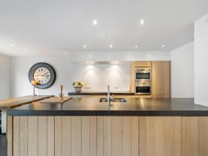 Jacob Van Maerlant - V1 + garage