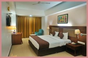 Subrata Road Mintella Hotel Citrine Premium Suitez Near Shri Radha Girdhar Gopal Temple - Prem Temple - Premanand Maharaj - Lift - Parking and Restaurant Facilities - Fully Air conditioning Luxuary Room - Top Rated Hotel In Vrindavan
