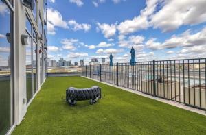 Monaco Suite Nashville w Pool Gym Free Parking