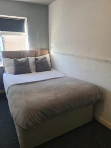 2 bed central apartments