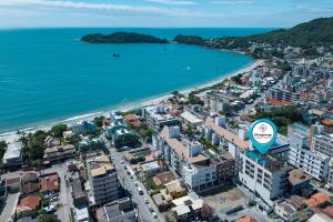 314 - Flat Bem Localizado no Centro de Bombinhas