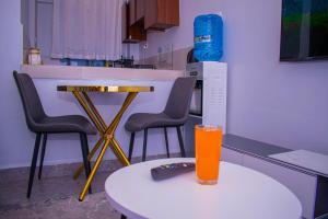 Makasembo 1bedroom near CBD