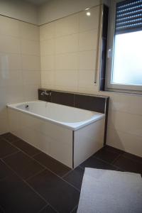 CALM HOME 3-Zimmer mit Wintergarten