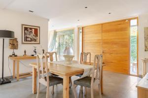 Modern House in Chacras de Coria