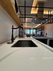 Lindo Apartamento na Praia de Mariscal com ótima localização