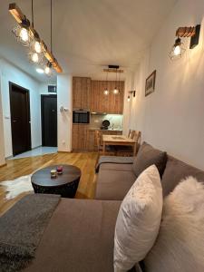 Avala Terrace & Pool View, Titova Vila Zlatibor