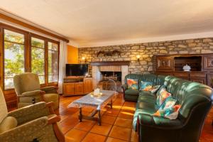 LOustal 3 chambres avec grand jardin parking gratuit