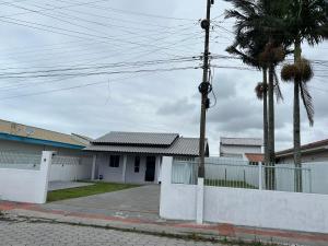 Casa em Imbituba SC, perto das Praias e Lagoa