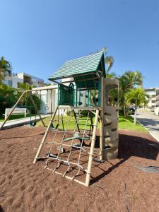 Apartment with a pool in Manzanillo, 5 minutes from the beach