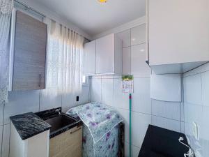 Apê Completo, AC, Wi-Fi | 300m Praia Canasvieiras