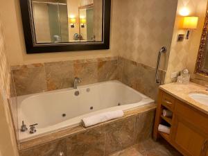 Five Star Trump Hotel No Resort and Cleaning Fees