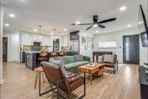 Luxury Oasis 4B 2B Jacuzzi Pet Friendly