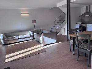 Casa Relajante de pueblo en Darria