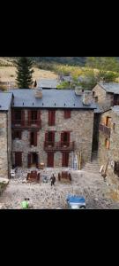 Casa Relajante de pueblo en Darria