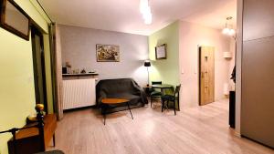 Green Wilanów Apartment with free parking