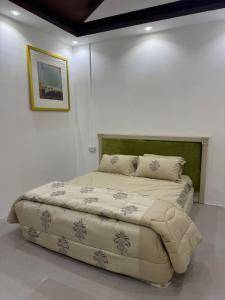 Overnight Stay in Desert Safari Camp With BBQ Dinner