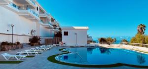 Fresh Flat with Terrace in Puerto Rico