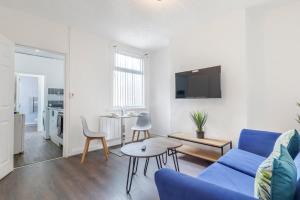 Queen Marys - 2 Ensuites - Wi-Fi - Free Parking