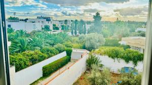 Modern, Comfortable, Quiet Apartment and Ideal Location