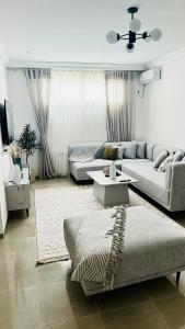 Modern, Comfortable, Quiet Apartment and Ideal Location