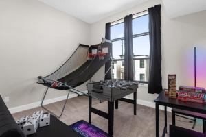 Modern resort style retreat with great amenities