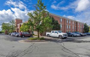 Extended Stay America Suites - Milwaukee - Brookfield