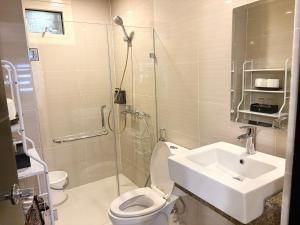 Unit 2H 81 Newport Boulevard Condominium Perfect for Layovers Across NAIA Terminal 3