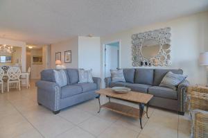 SH101: 101 Summer House