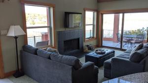 Heavenly Waterfront Retreat - Boat dock, DEEP cove