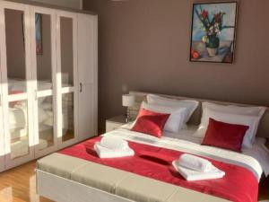 Beachfront Luxury Villa with Private Pool & Stunning Sea Views