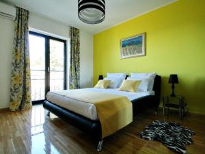 Beachfront Luxury Villa with Private Pool & Stunning Sea Views