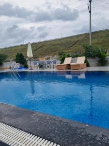 Rps Swarga Luxury Farmhouse, Kondapochamma