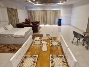 Rps Swarga Luxury Farmhouse, Kondapochamma