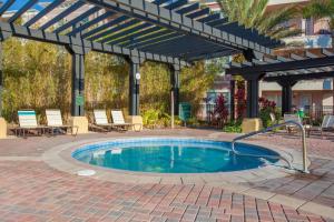 3 Bedrooms 2 Bathrooms Vista Cay 4814-405 Ca