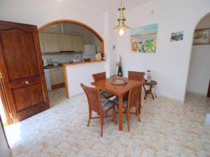 Casa confortable cerca de la playa con piscina privada - HISP-236-72