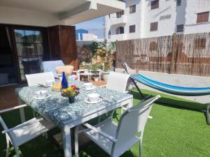 Apartamento en planta baja con terraza a 200m del puerto, LEscala - HISP-236-211