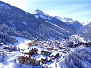 Studio avec mezzanine pour 4 pers, bien situé à Valfréjus - FR-1-265-375