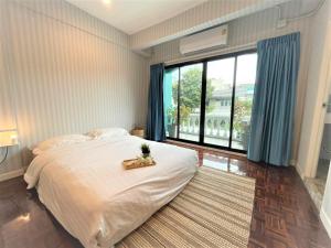 Cozy and stylish 4BR townhouse near BTS &Icon Siam