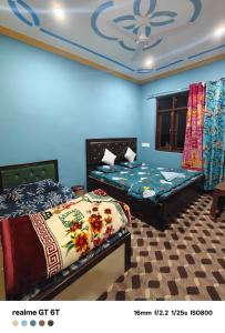 Bakhshi guest house