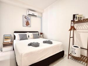 N13-05 MetroCity Square Condominium - 3R2B - 8 Pax