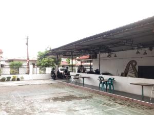 Rose House RedPartner