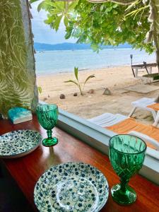 NEW Beach Bungalow with sunset view