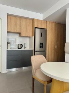 Bright Designer Studio with Balcony at Palermo Soho