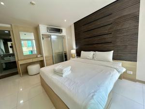 The Bay Cliff Kalim 1 Large Bedroom byHOMES