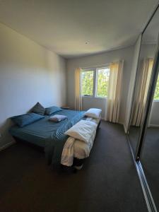 Luxury Apartment with Pool & Gym in Top Location- Lightsview