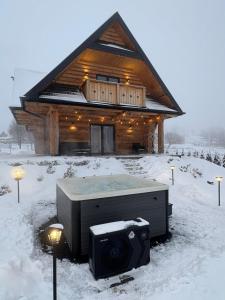 Domek w górach z balią jacuzzi Asina Chata Zawoja