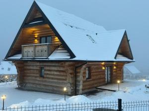 Domek w górach z balią jacuzzi Asina Chata Zawoja
