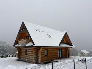 Domek w górach z balią jacuzzi Asina Chata Zawoja