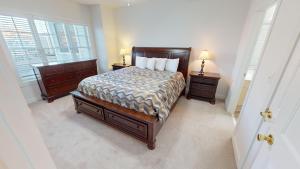 Magnolia Pointe Luster Leaf 4869-301