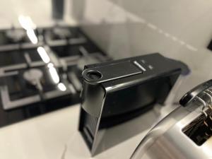 Modern new listing, 1 Bedroom ensuite with city views, separate living room, dining room and kitchen, balcony, Solar power and fast wifi, at the heart of Cape Town